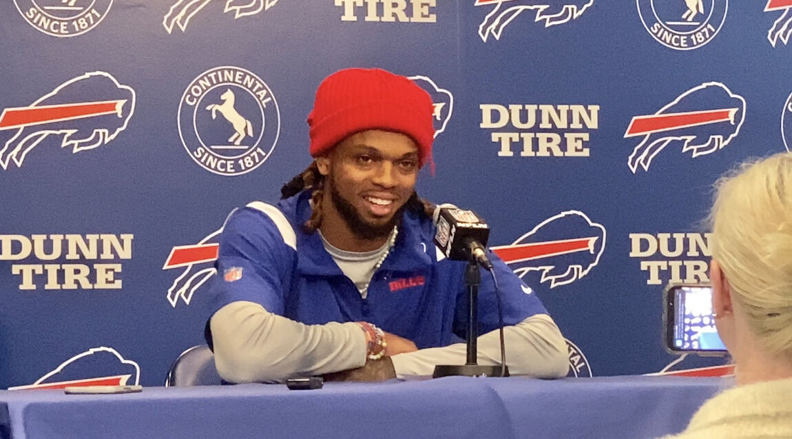 Miami Heat Offer Thoughts And Prayers to Buffalo Bills Safety Damar Hamlin  - Sports Illustrated Miami Heat News, Analysis and More