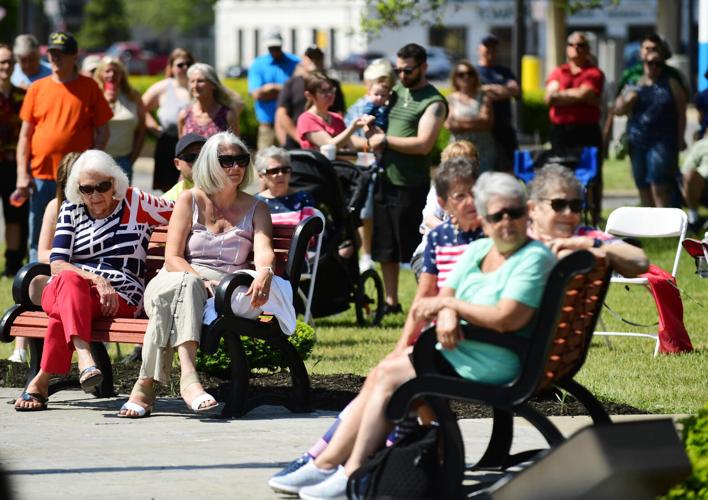 (WATCH) A solemn holiday Memorial Day ceremonies remember sacrifices