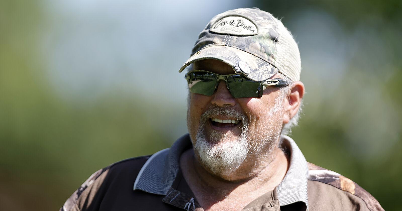 Larry the Cable Guy would rather hang out on his Midwest farm - Vimarsana News