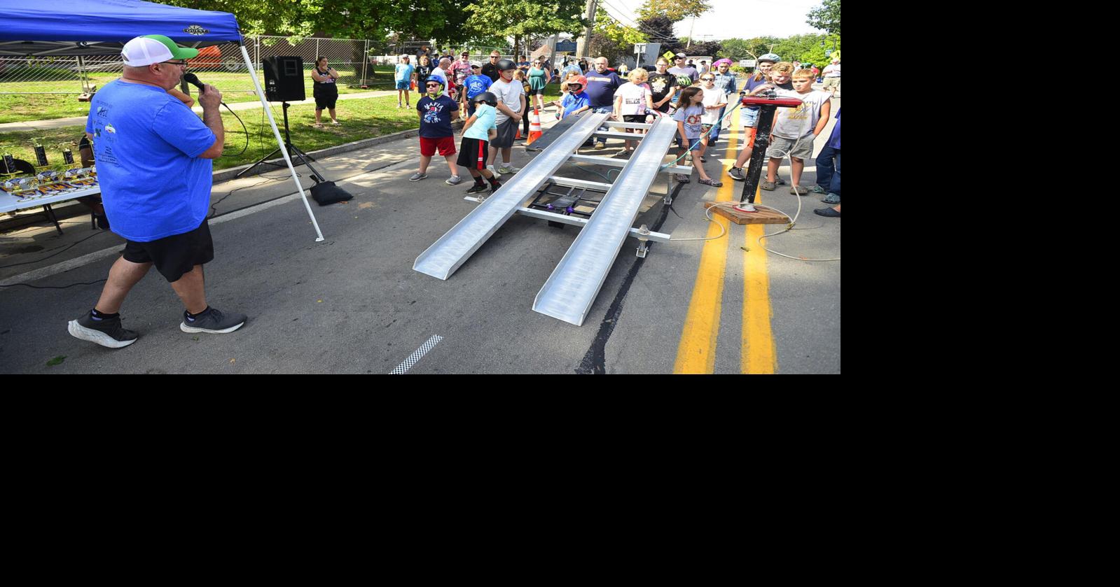Box Car Derby racers ready to go in Oakfield | Top Story ...