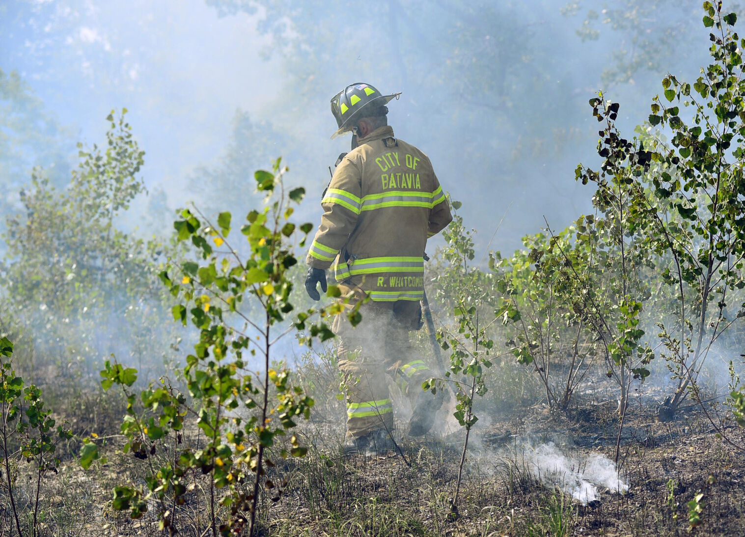 PHOTOS: Firefighters Battle Grass Fire At DeWitt Recreation Area | Top ...