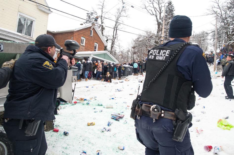 Police disperse snow day gathering | News | thedaonline.com