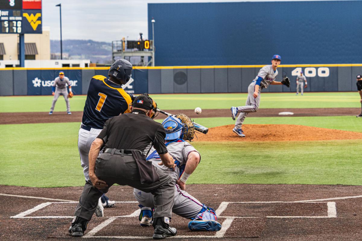 Malecki_0327Baseball1-27.jpg