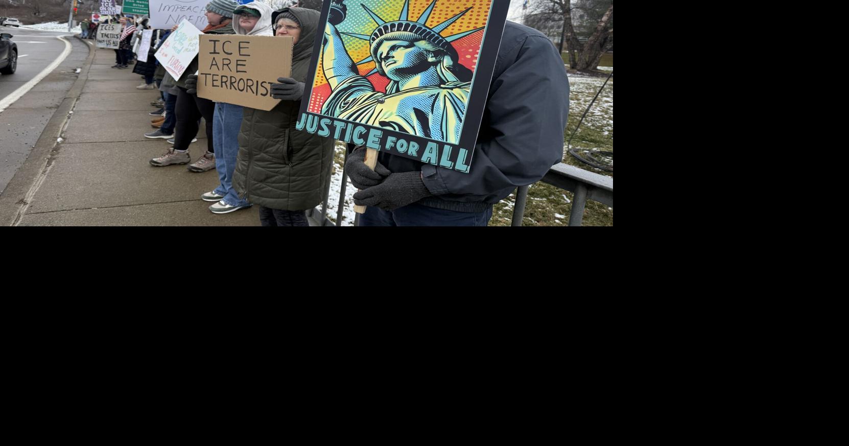 Students, community members come together to protest ICE
