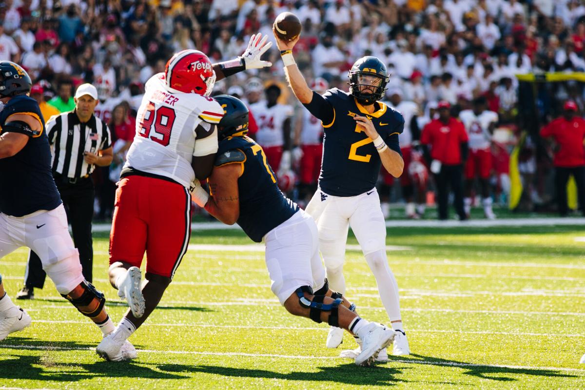 COLLEGE PARK, MD - SEPTEMBER 4: West Virginia quarterback Jarrett Doege throws a pass during the first half of the game between the West Virginia Mountaineers and the Maryland Terrapins at Capital One Field at Maryland Stadium in College Park, MD on Sept. 4, 2021.