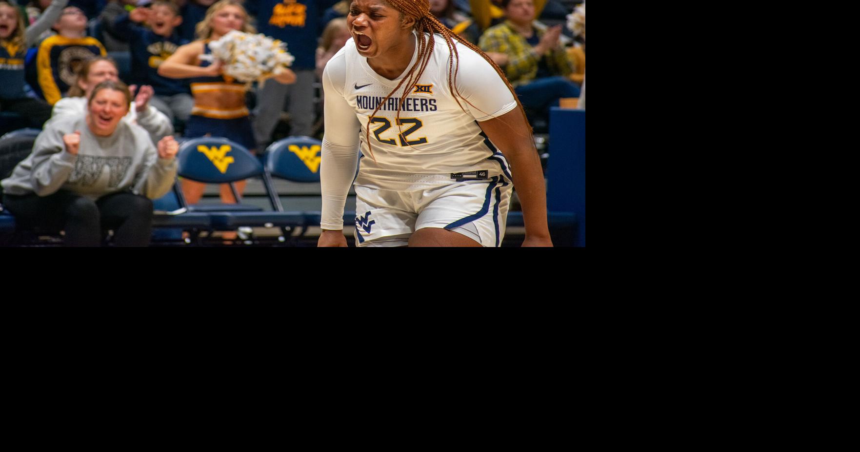 Cooke’s 19 points help Coach Kellogg earn 500th career win