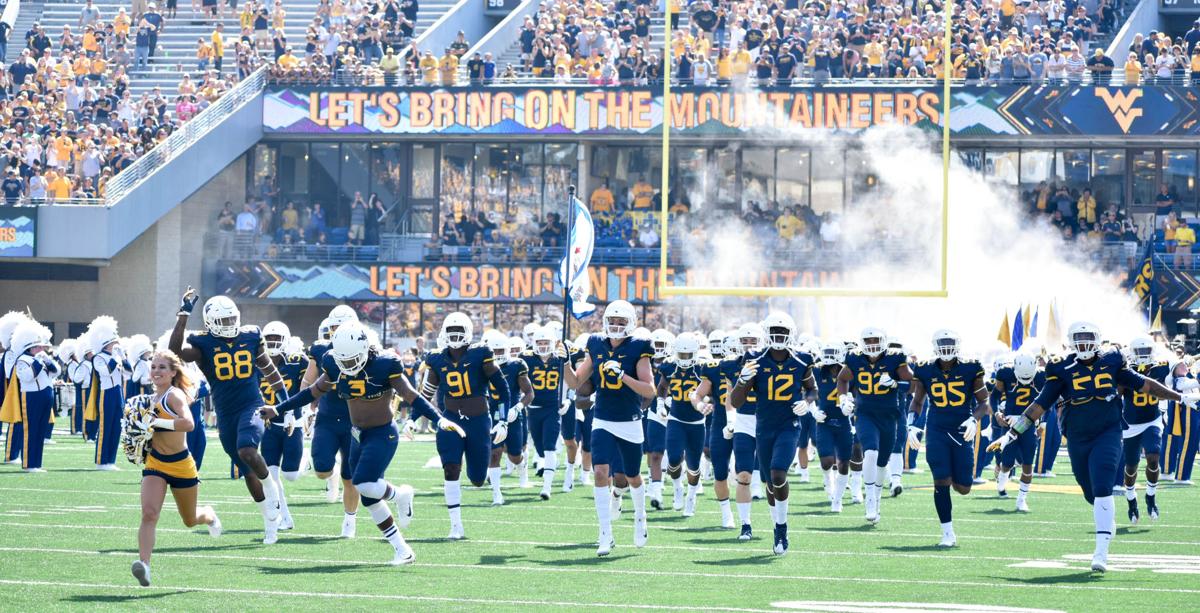PHOTOS: WVU Football vs. Delaware State (Sept. 16, 2017) | | thedaonline.com