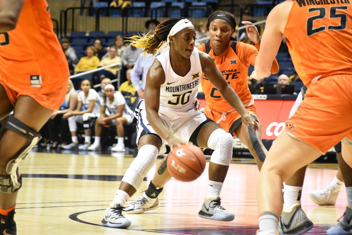 Last Second Basket Lifts Oklahoma State Over No 25 Wvu Women S