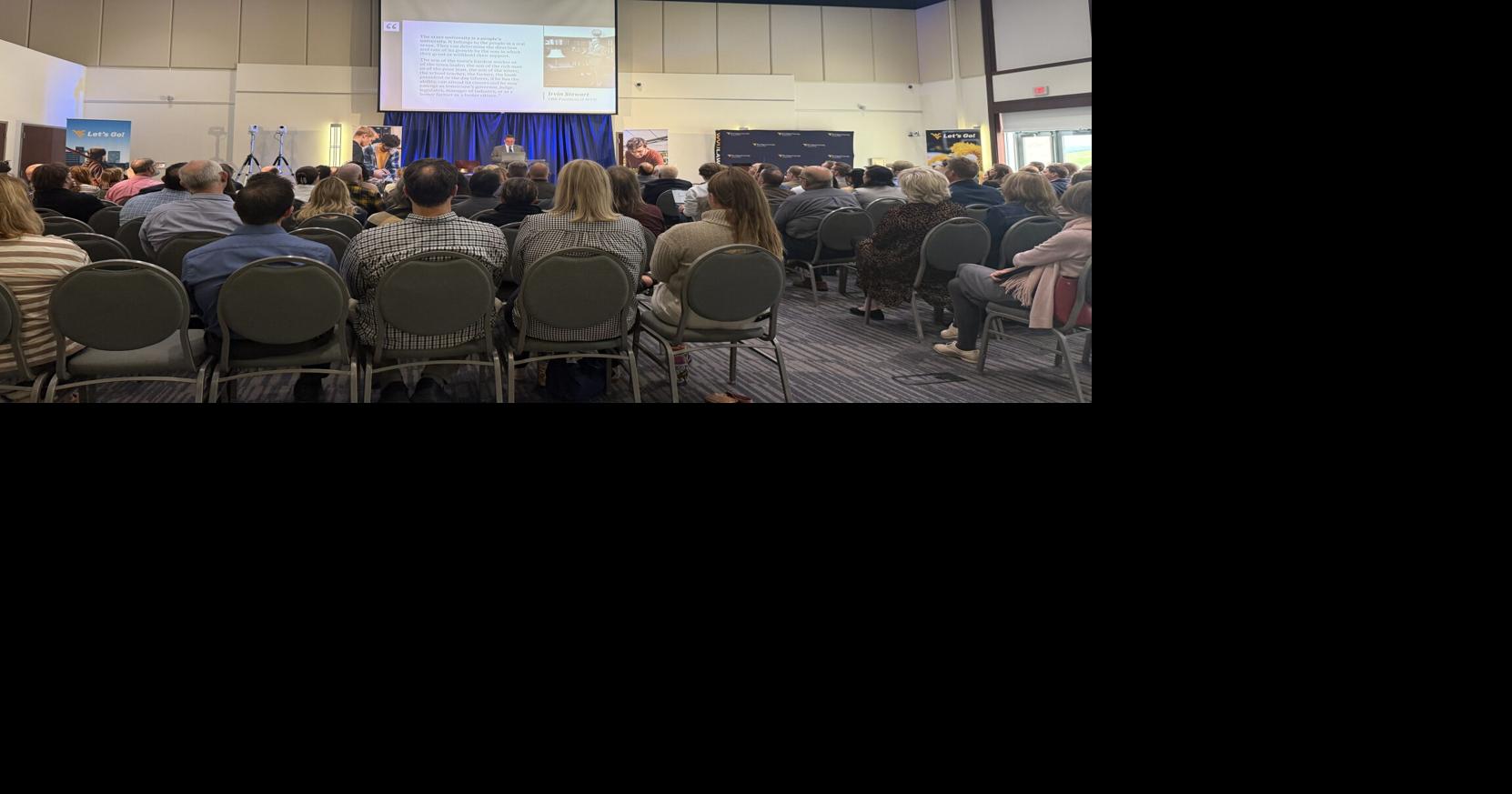 Faculty Senate recaps legislative session, highlights faculty honors