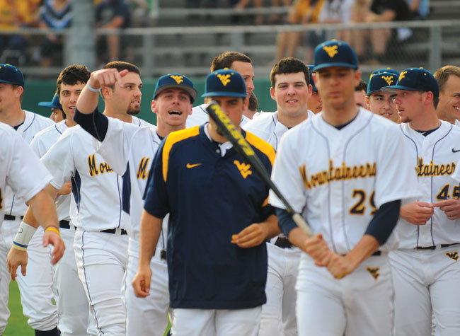 West Virginia sweeps two-game weekend series against Baylor, extends overall win streak to three