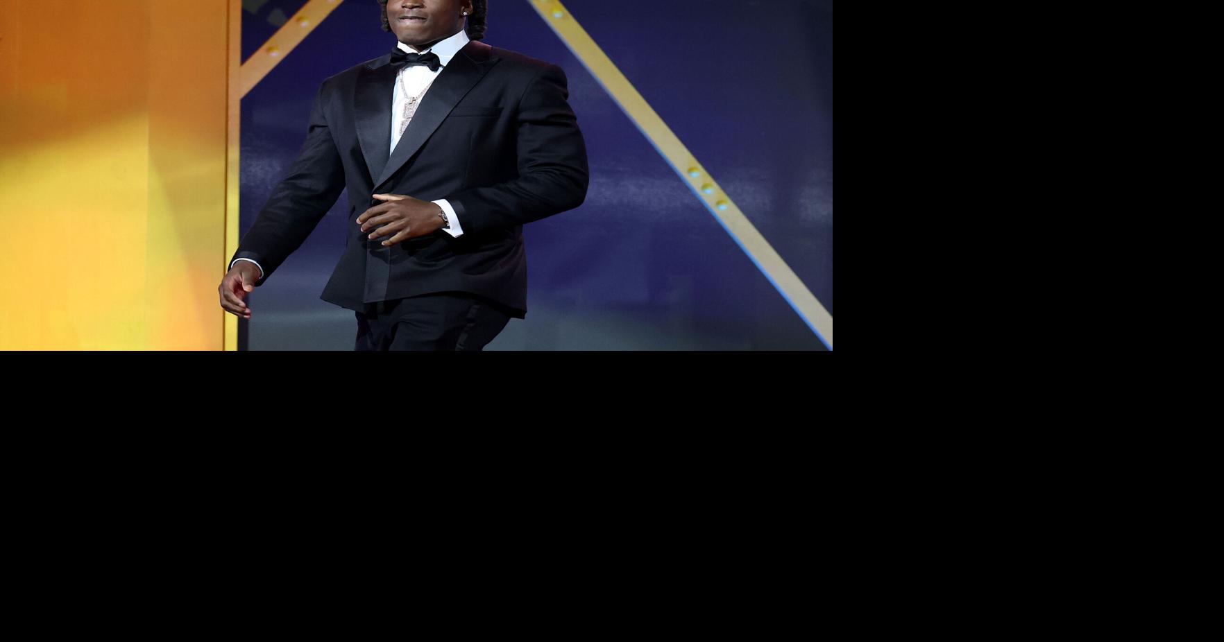 John Harbaugh makes Ohio State pass rushing LB Arvell Reese his first Giants pick