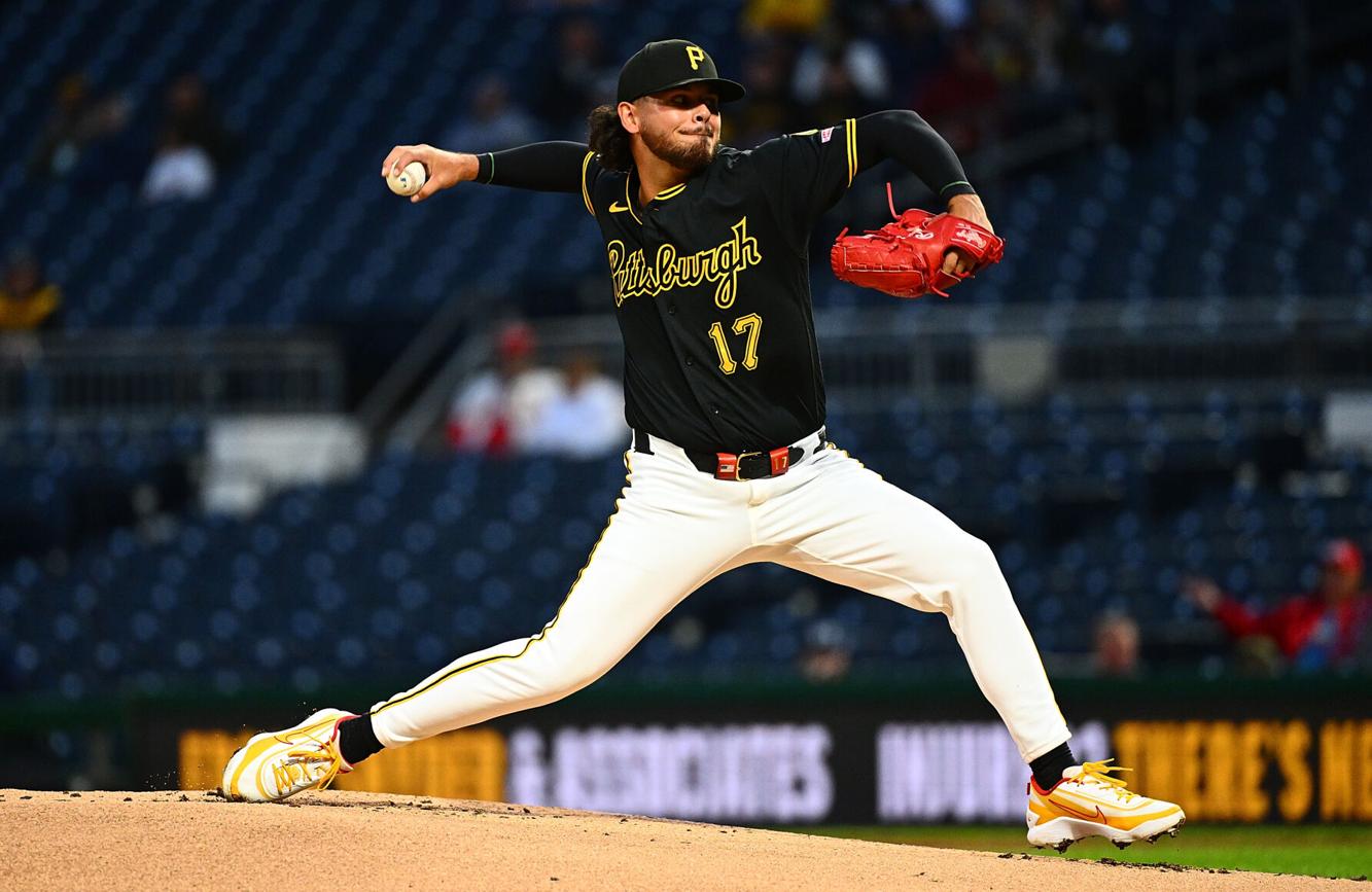 Pirates pick up fifth straight win | Pirates | thederrick.com