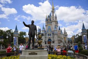 Democrat David Jolly promotes tourist tax reform as he runs for Florida governor
