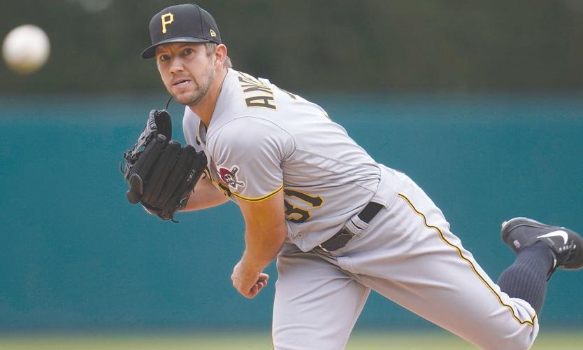 Bucs, Tigers split twinbill
