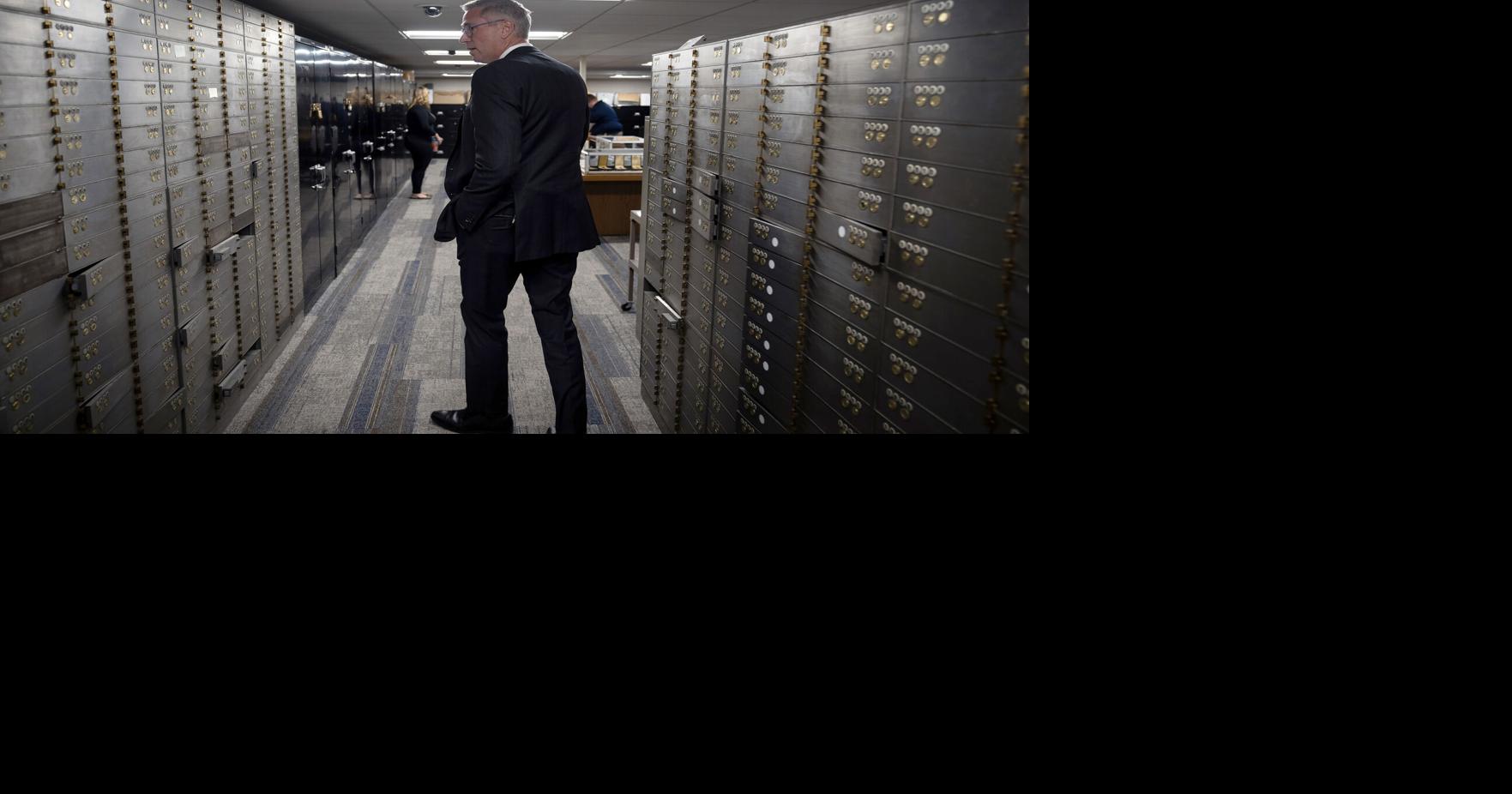 Commentary: Treasurer’s $8.65 check for the pope reveals the politics of unclaimed money