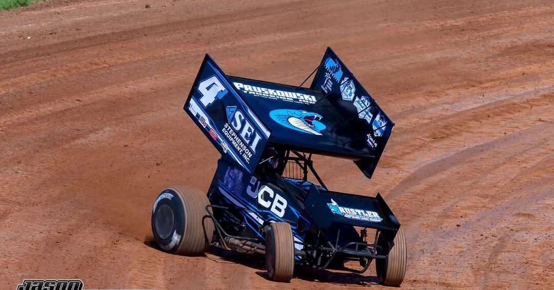 Racing: Jacob Gomola | Features | thederrick.com