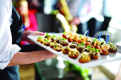 How to manage the menu at your wedding reception
