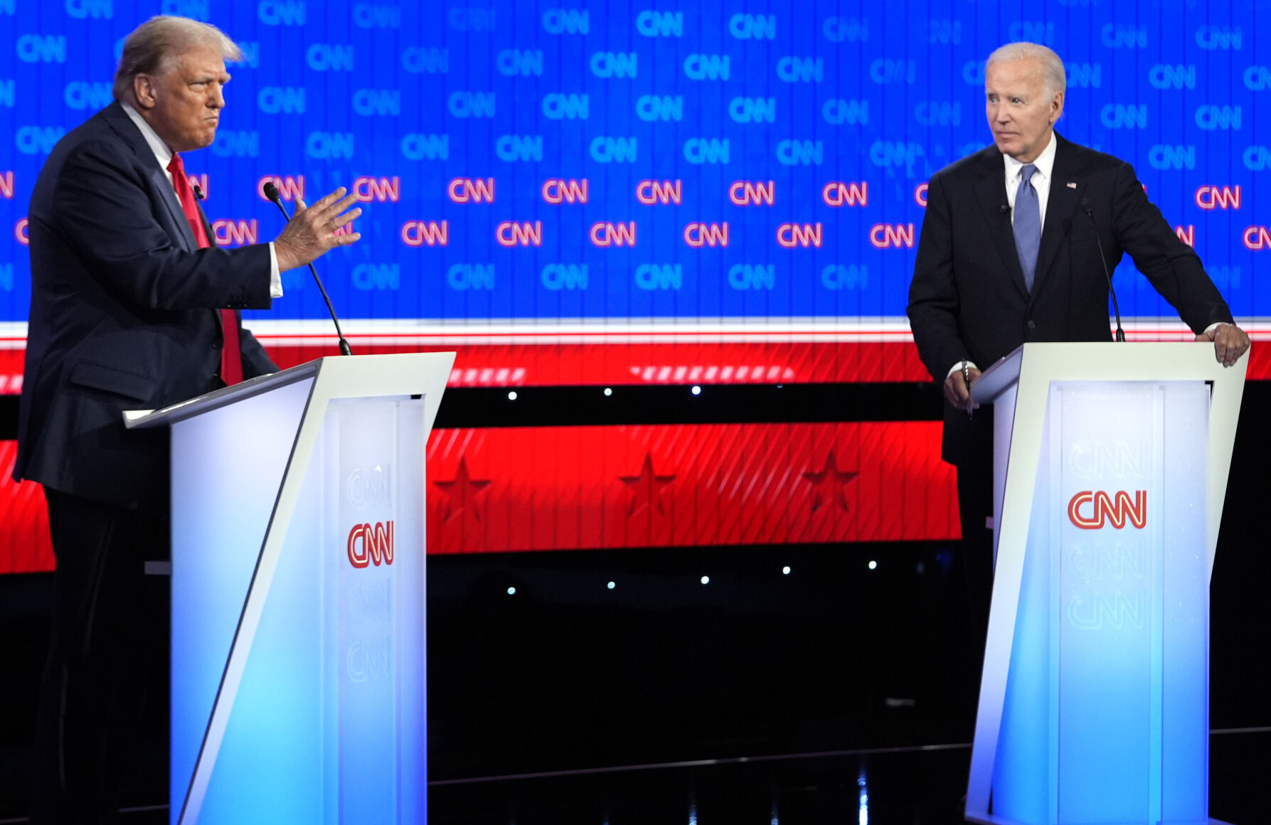 Donald Trump's Historic Comeback Campaign In Pictures | Ap | Thederrick.com