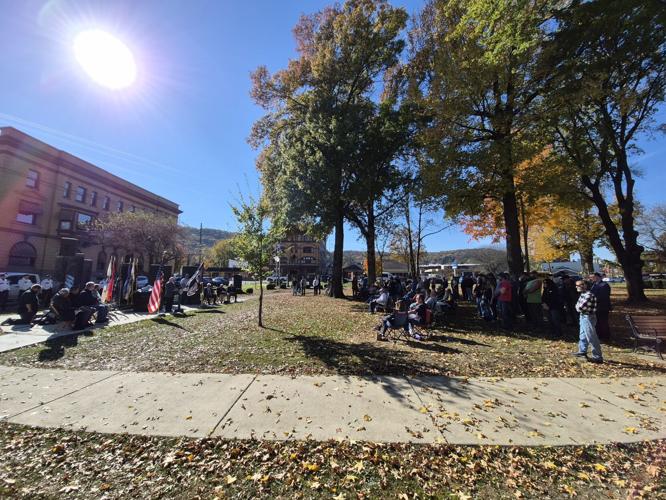 Gun Memorial Long-awaited World War II and Korean War Memorial dedicated in Franklin ...