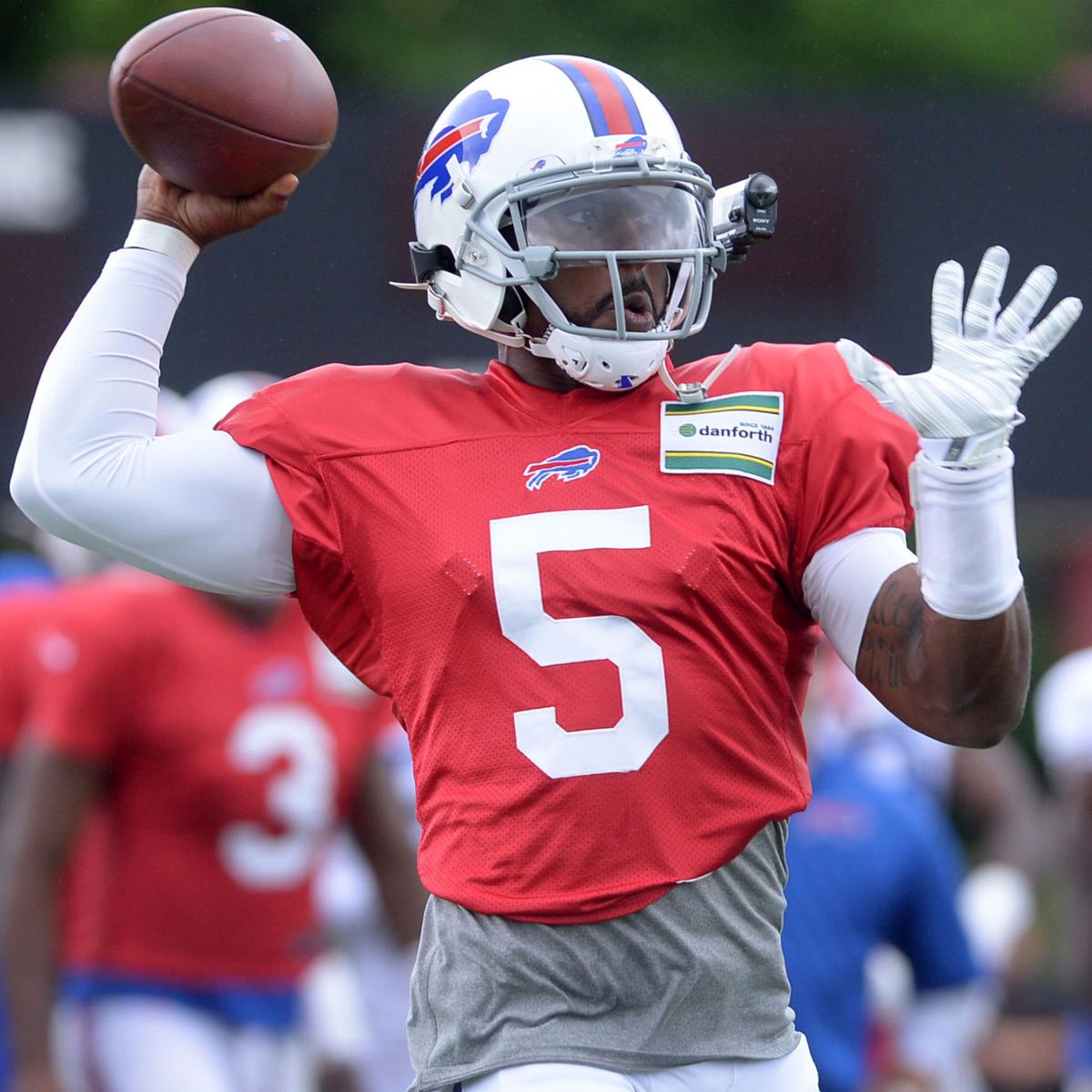 Josh Allen dismisses criticism of coordinator Ken Dorsey for Bills