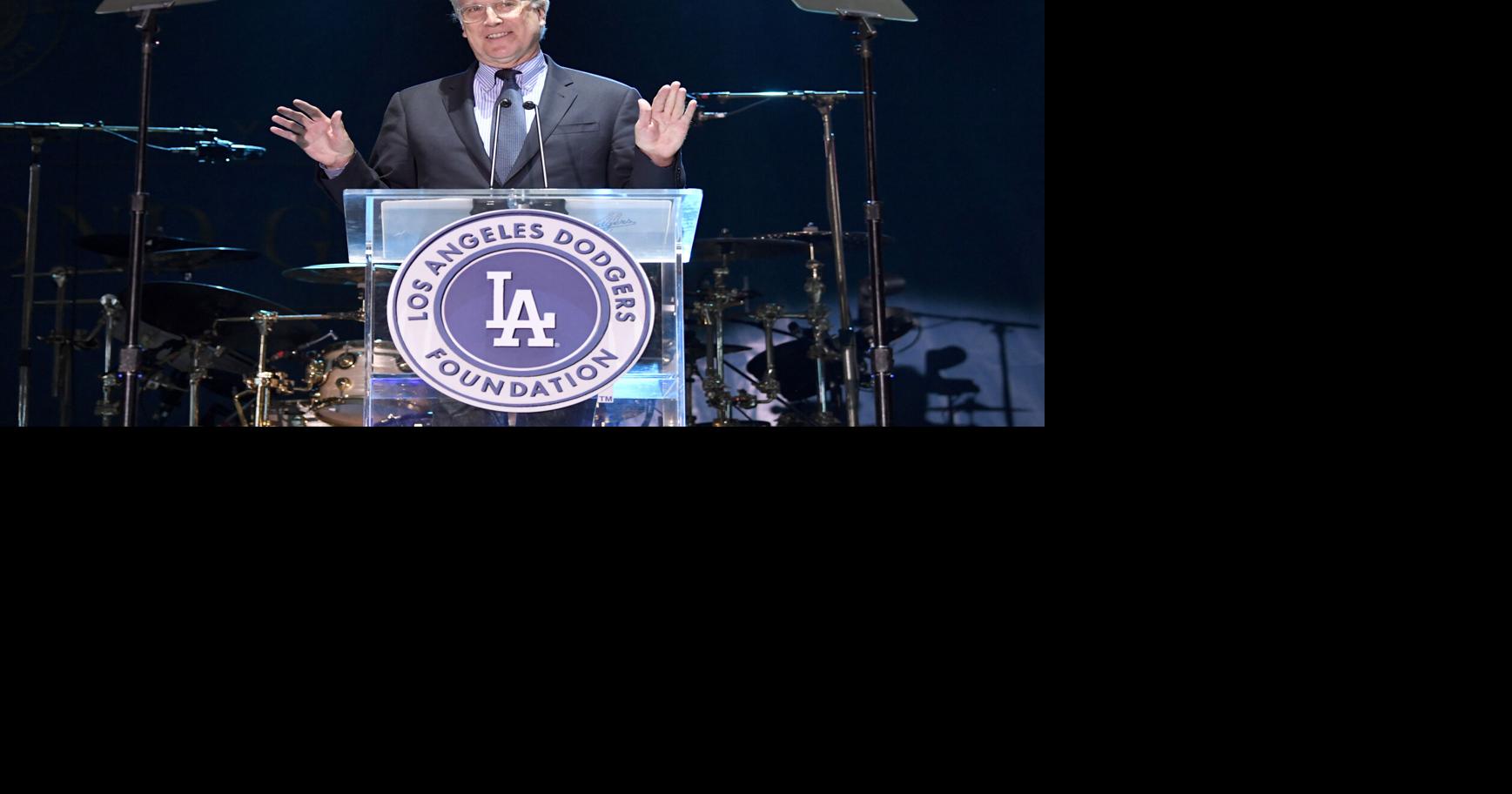 Bill Shaikin: Some questions (and answers) about Mark Walter selling the Lakers
