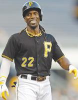 McCutchen, Pirates agree to 1-year deal