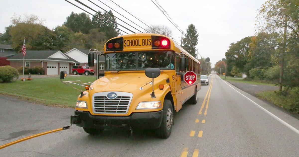 Operation Safe Stop draws awareness to bus safety | Free | thederrick.com