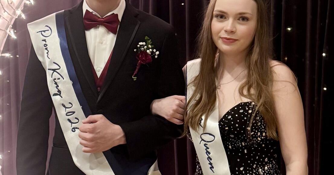 Rocky Grove prom royalty | Community News | thederrick.com