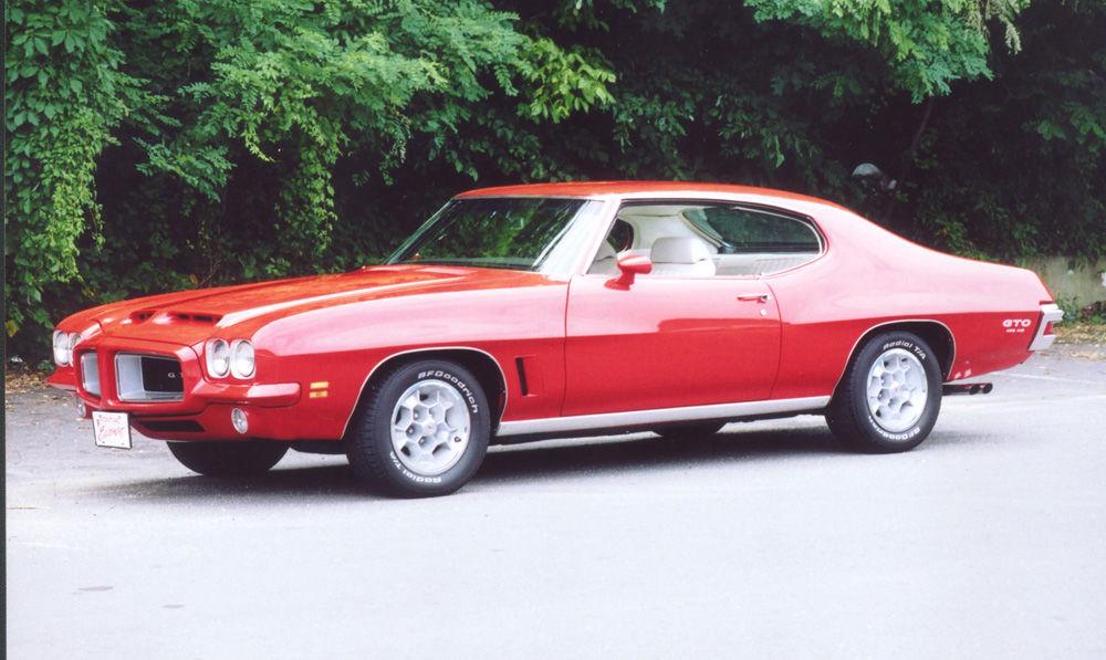 Classic Cars Husband Stumbles Onto Mirror Image Of Old 1972
