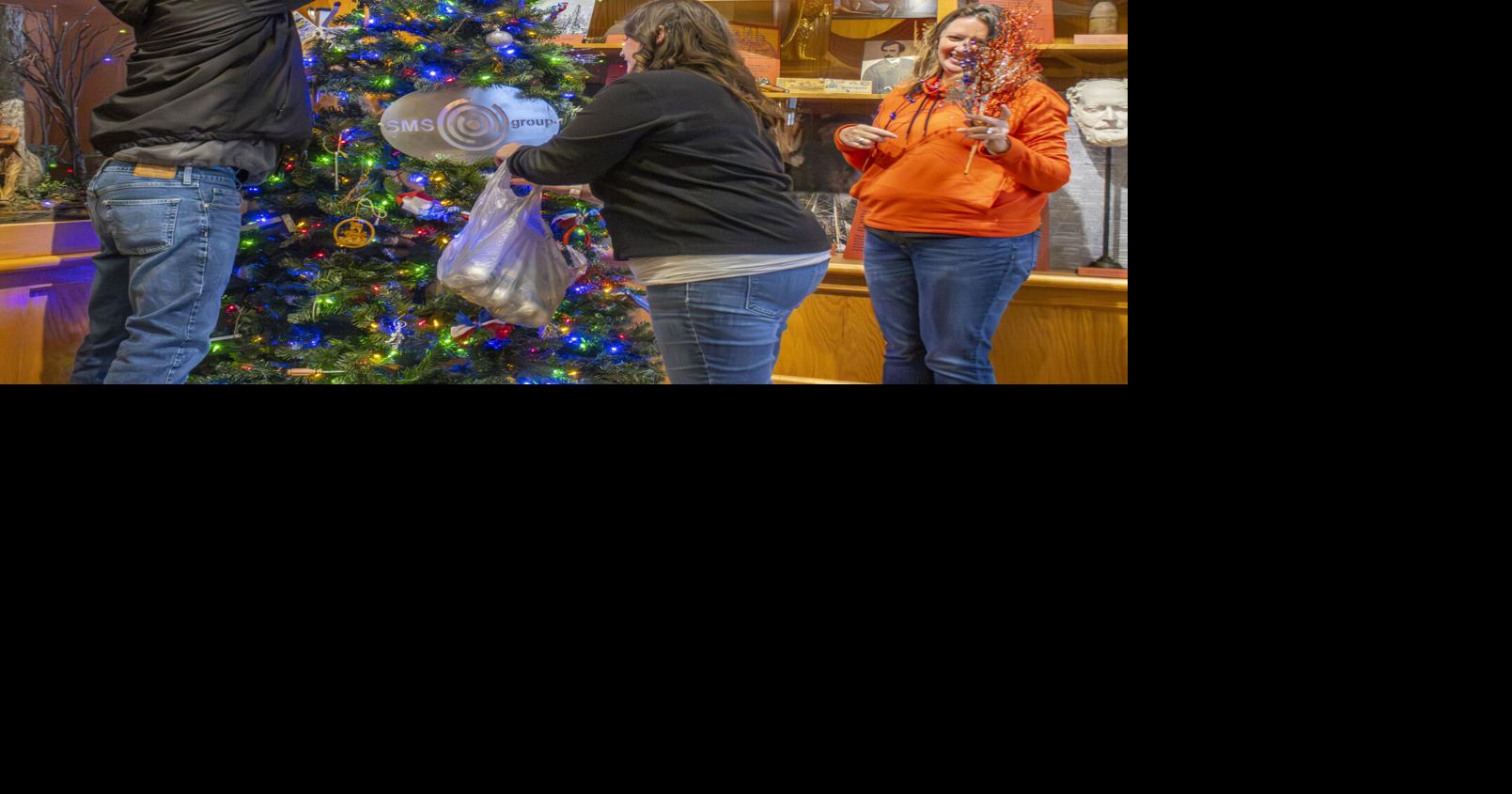 Venango Museum of Art, Science and Industry decorates for Christmas
