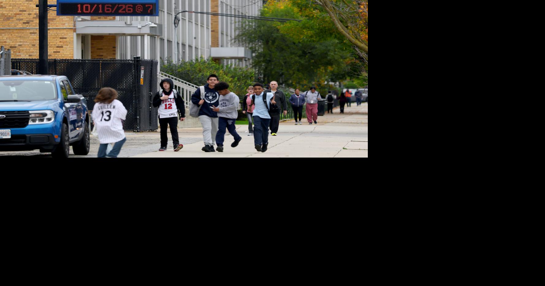 Mold in Chicago-area schools is a growing problem as climate change intensifies summer storms Adriana Pérez, Chicago Tribune Oct 27, 2026 22 mins ago