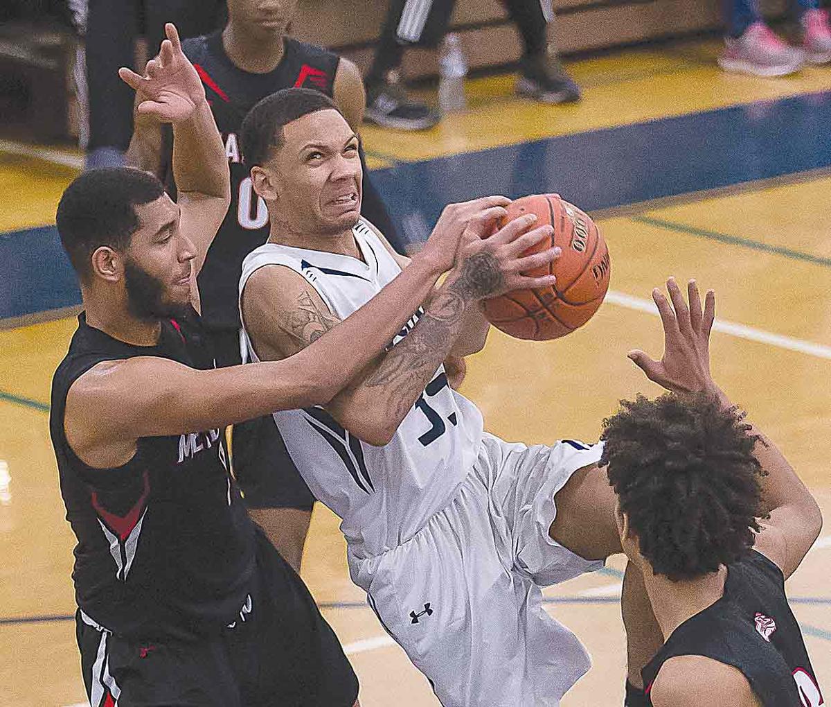 Bulldogs End Oc S Streak Local Sports Thederrick Com