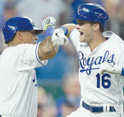 Perez, Benintendi power KC past Bucs