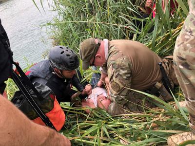 Border Patrol agents rescue drowning man | News | thedesertreview.com