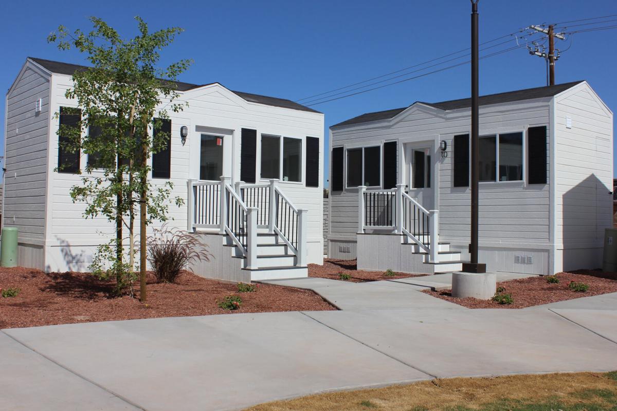 Tiny Home Project Completed 26 Homeless Students To Receive Keys And Move In Soon Education Thedesertreview Com