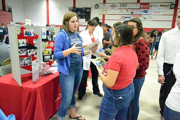 Imperial Valley College Holds Career Fair Local News   5af5fbd0b910d.image 