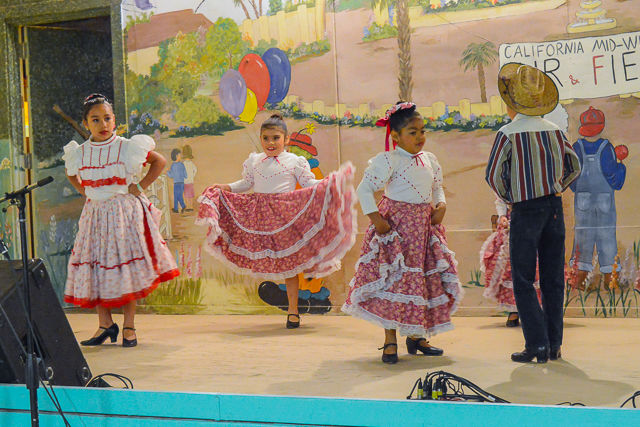 Hidalgo Society Folklorico of Brawley at the fairâ€” Â¡OlÃ©! | A&E ...