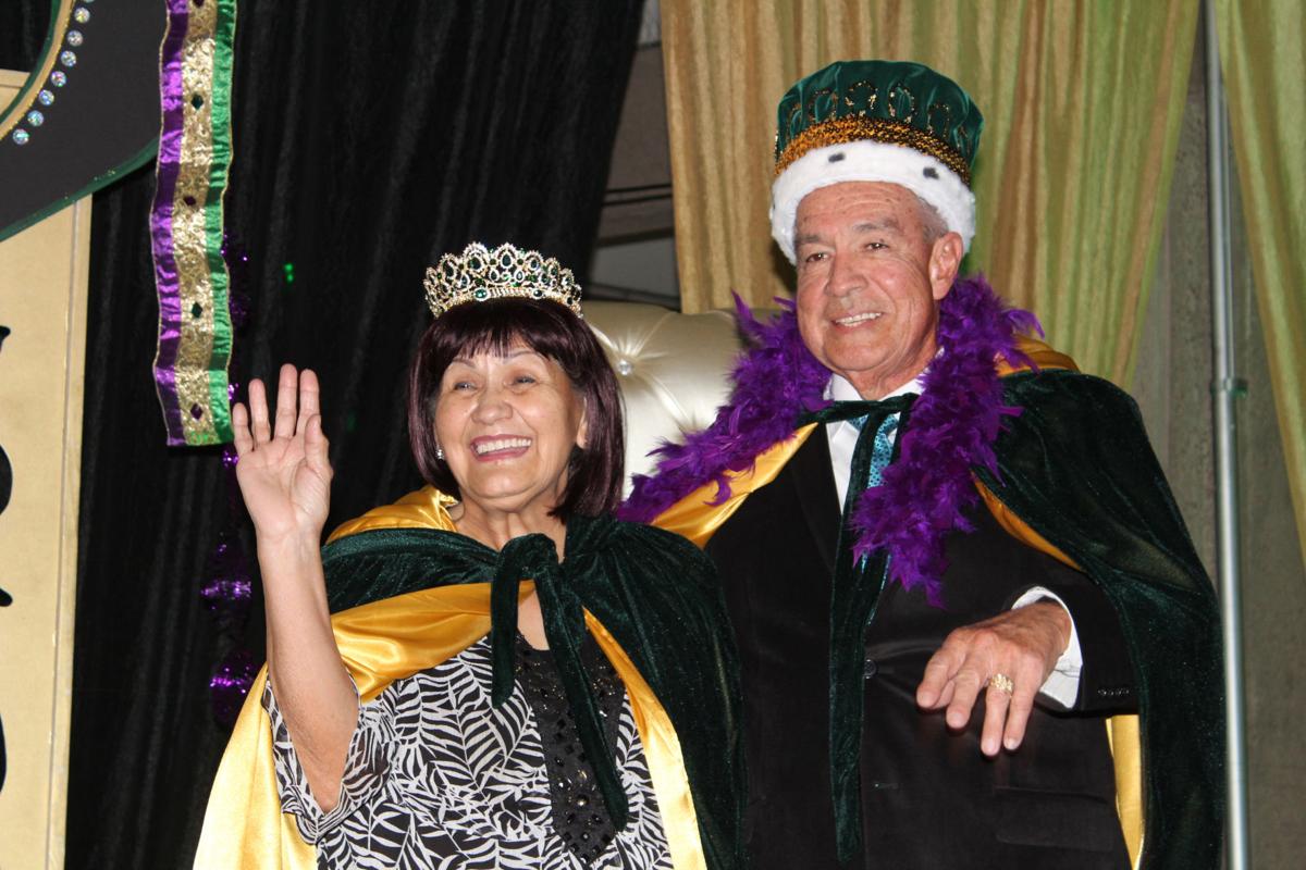 Mardi Gras King And Queen Crowned News Thedesertreview Com