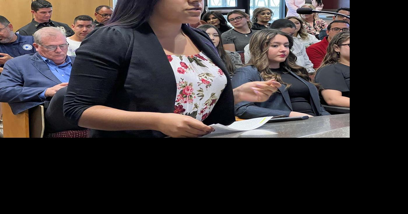 Students exercise first amendment rights at EC city council | News ...