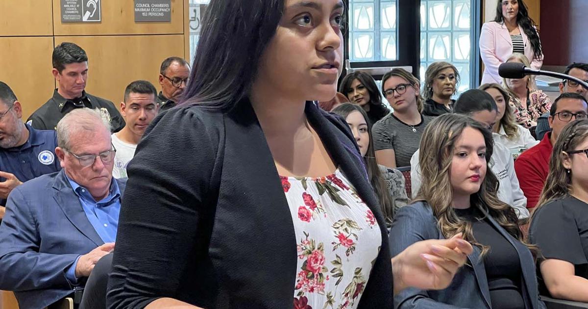 Students exercise first amendment rights at EC city council | News ...