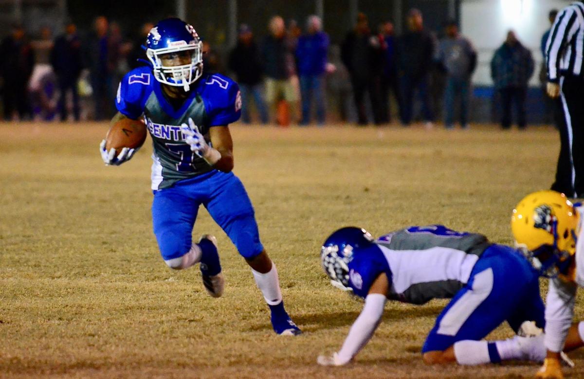 FOOTBALL: Young Leads Wildcats to Bell Game Win - Calexico Chronicle