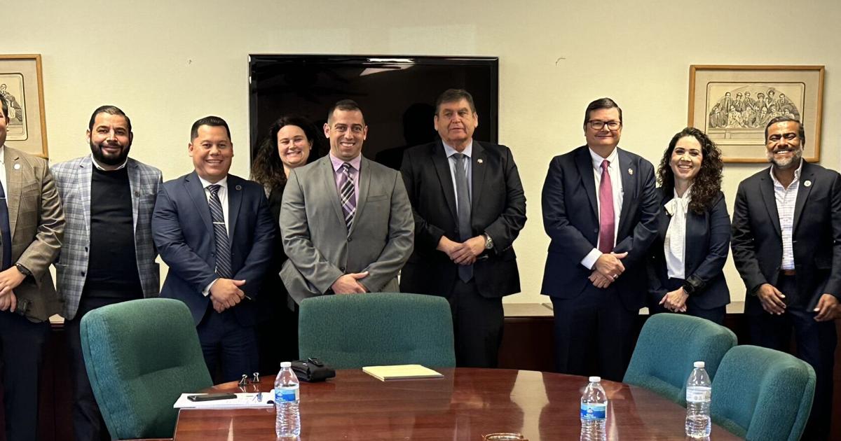 Top law officers meet with Mexicali counterparts to combat crime | Law &  Fire 