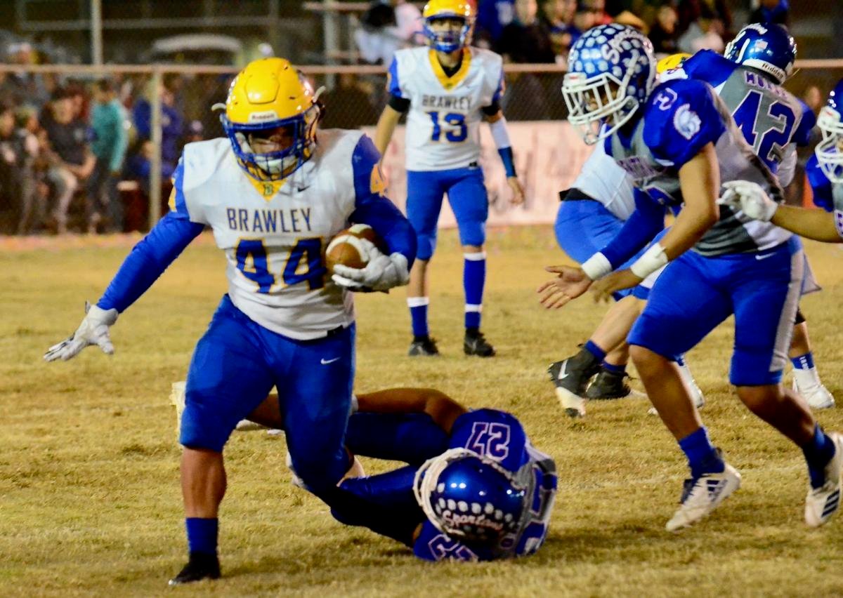 FOOTBALL: Young Leads Wildcats to Bell Game Win - Calexico Chronicle