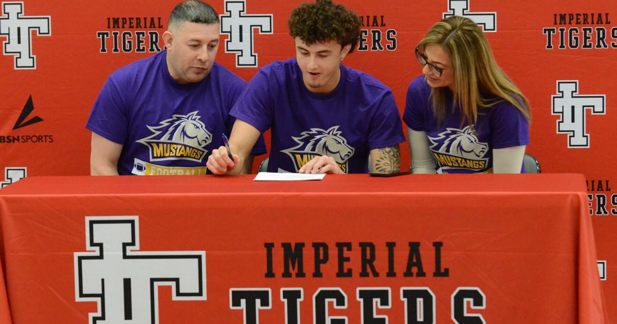 Robles Sign Robles continues to roll at Western New Mexico | Sports ...