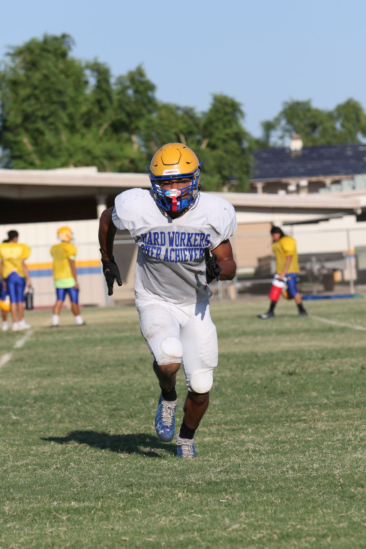 Young Brawley Union High Football Thedesertreview Com