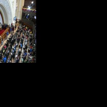 Venezuela passes law to jail backers of US oil blockade