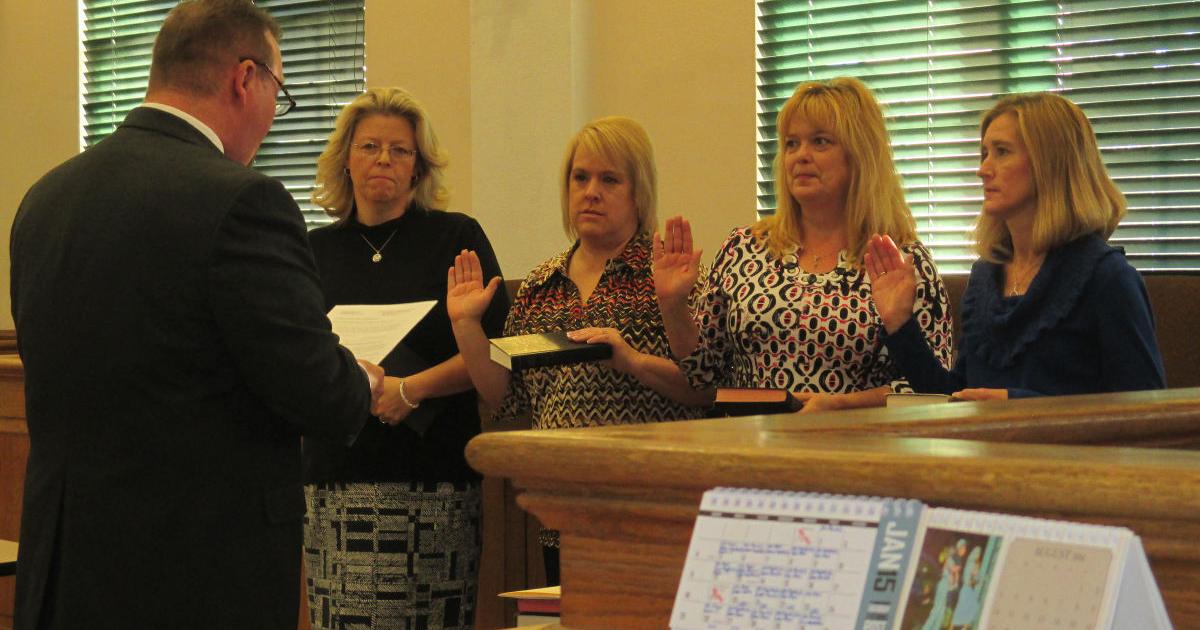 Clerk of Court, deputies, assistant clerks take oath of office | News