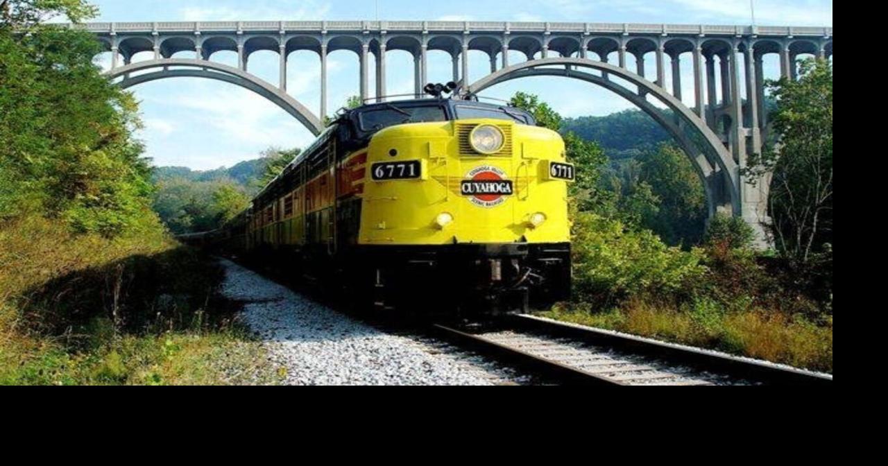 Vintage Train Rides Deliver Fall Foliage and Holiday Cheer