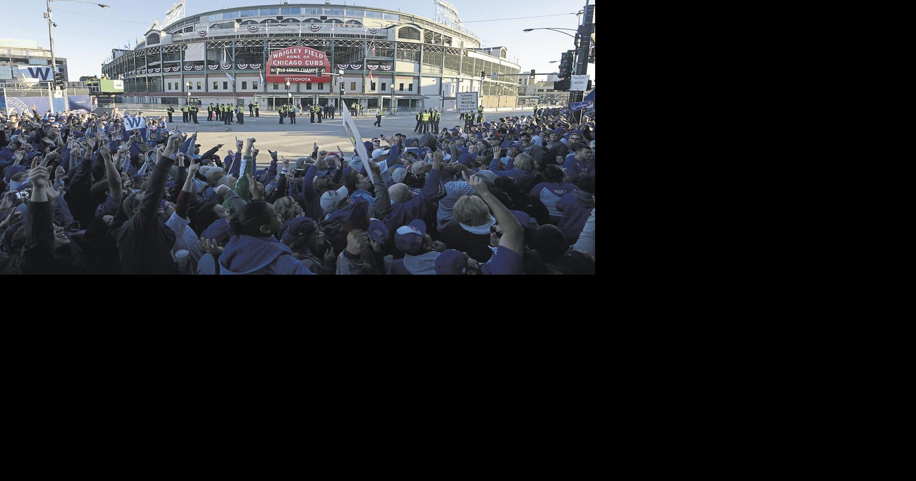 Cubs celebrate with selfie at massive rally | Sports ...