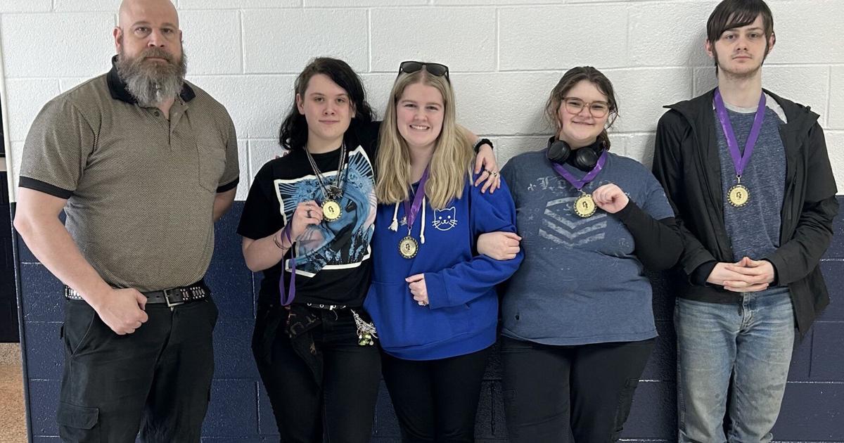 Speech and debate students find success | Archives | thedigitalcourier.com